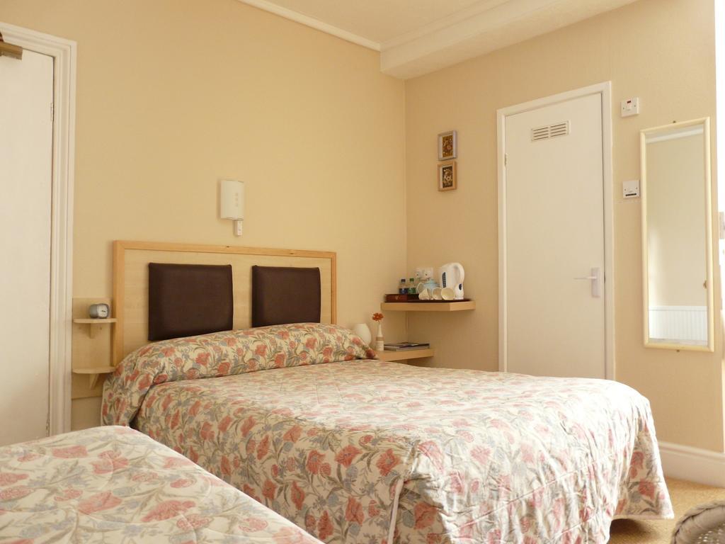 Melbourne Guest House Rhyl Room photo